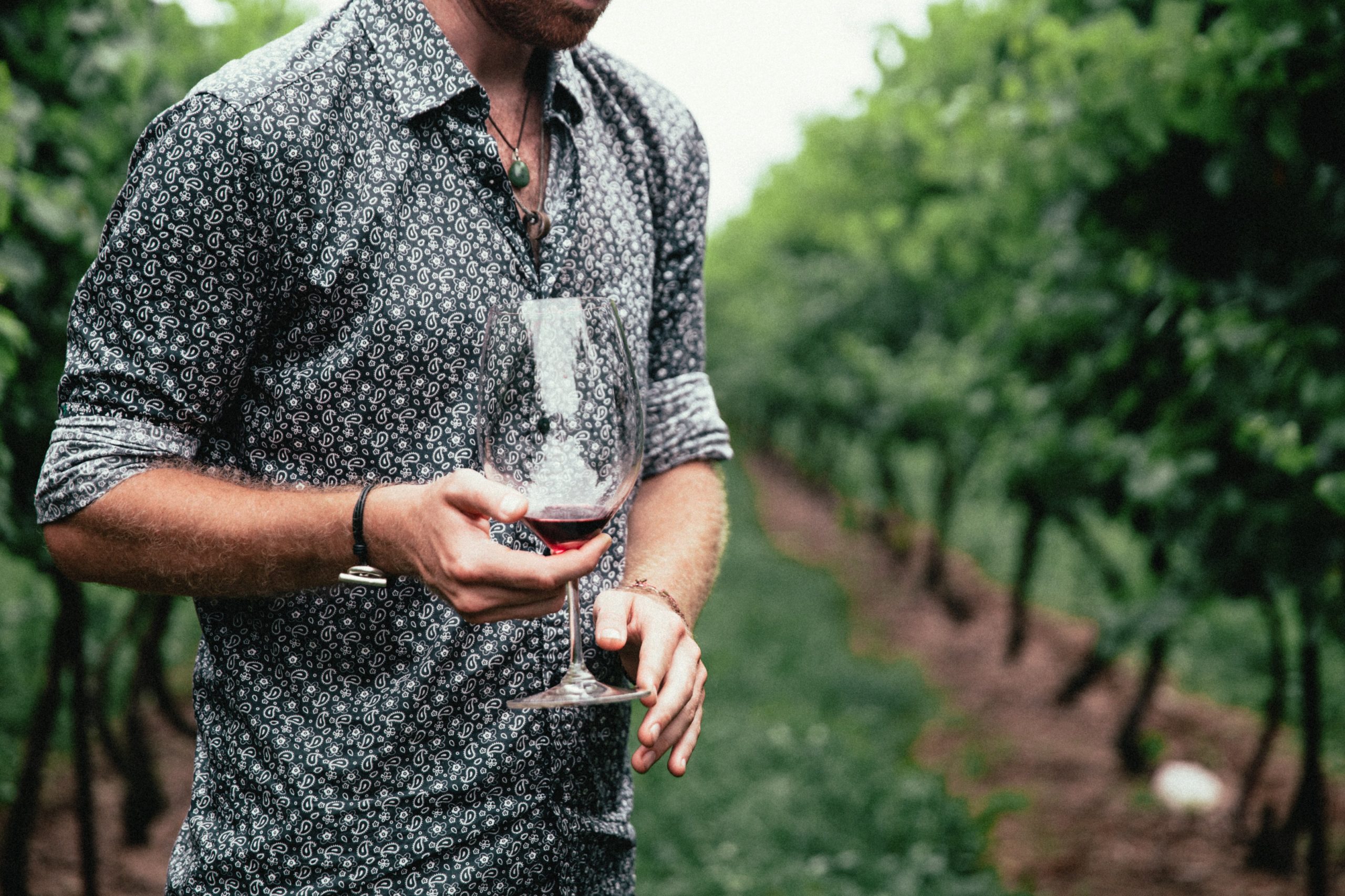 mens-fashion-close-up-patterned-shirt-red-wine